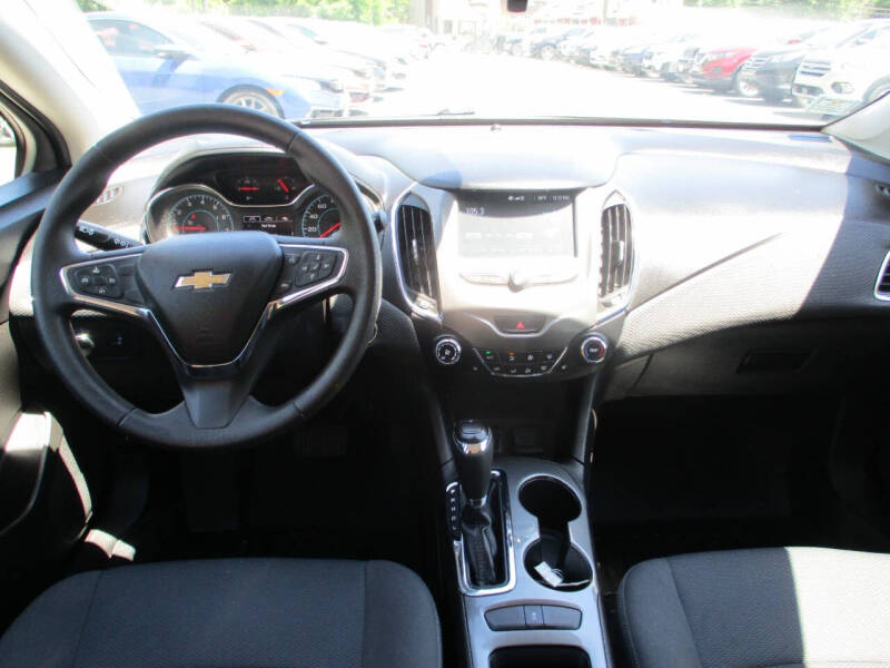 2018 Chevrolet Cruze LT Auto