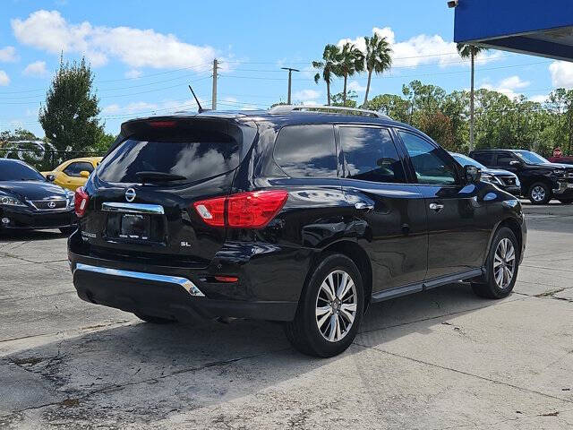 2018 Nissan Pathfinder SL