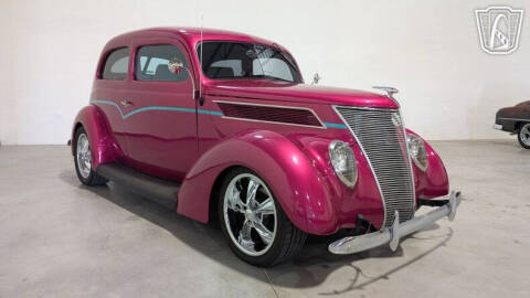 1937 Ford Tudor