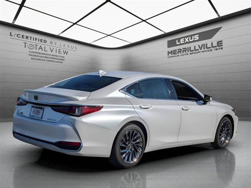2024 Lexus ES 300h Luxury