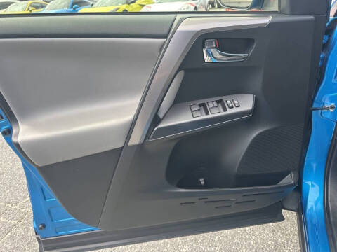 2018 Toyota RAV4 Hybrid XLE