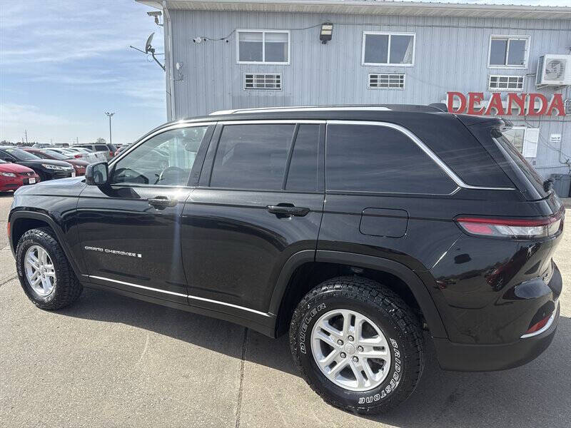 2022 Jeep Grand Cherokee Laredo