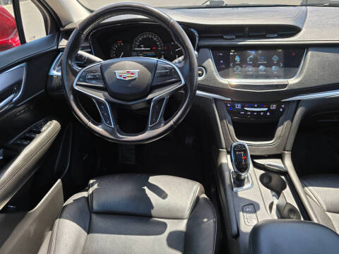 2018 Cadillac XT5 Premium Luxury