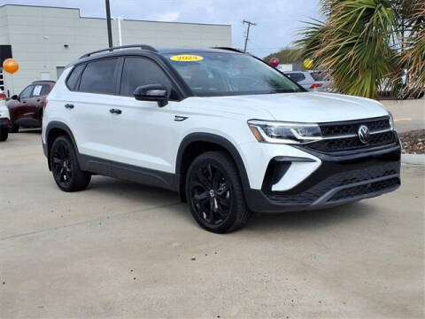 2024 Volkswagen Taos SE Black