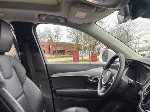 2023 Volvo XC90 B5 Core