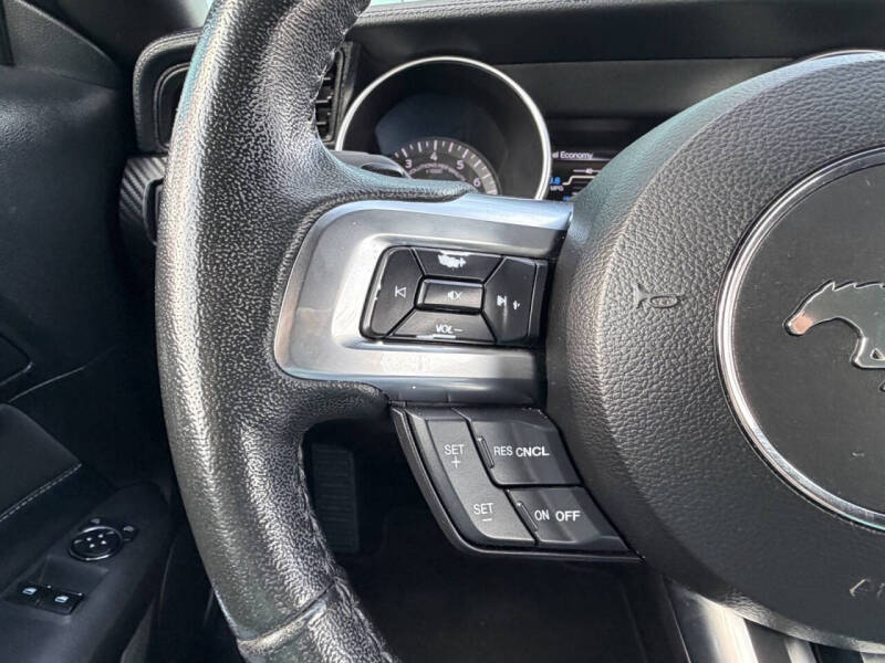 2020 Ford Mustang EcoBoost