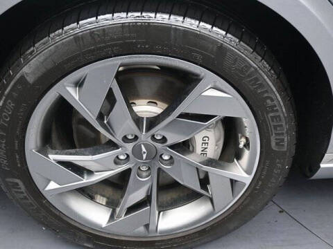 2023 Genesis Electrified GV70