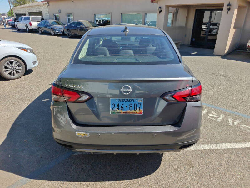 2025 Nissan Versa SV