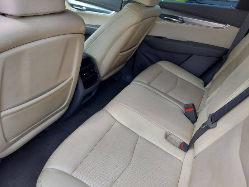 2018 Cadillac XT5 Luxury