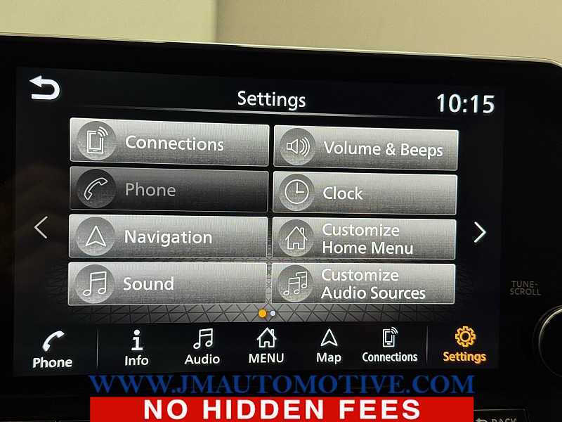 2022 Nissan Pathfinder SL