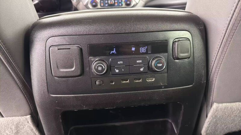 2020 Chevrolet Suburban LT