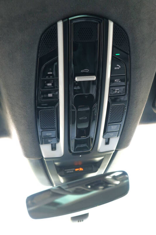 2021 Porsche Cayenne GTS