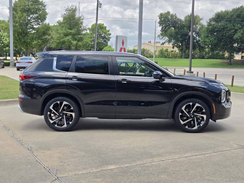 2024 Mitsubishi Outlander SE Black Edition