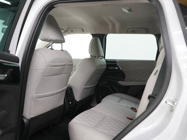 2022 Mitsubishi Outlander SEL