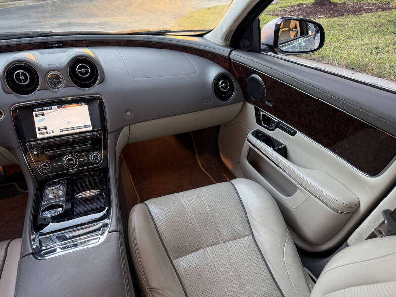 2014 Jaguar XJL Portfolio