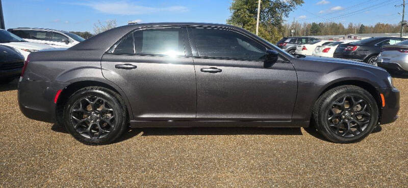 2019 Chrysler 300 Touring