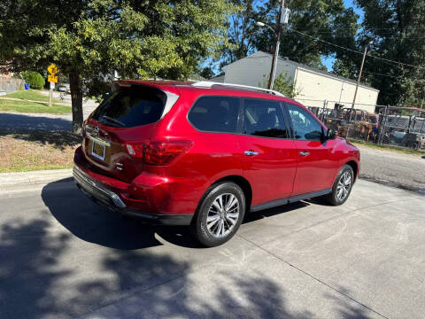2018 Nissan Pathfinder SV