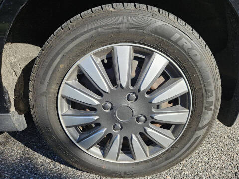 2009 Nissan Versa 1.8 S