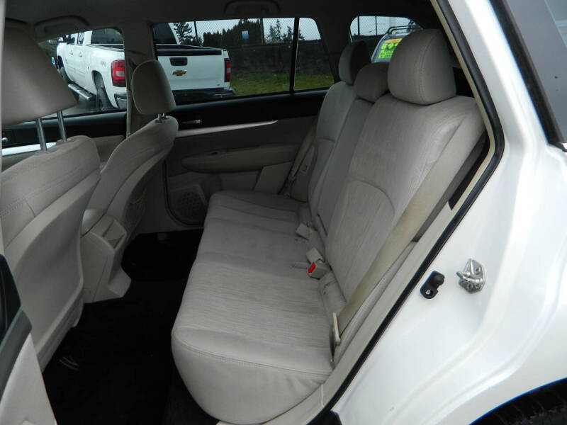 2013 Subaru Outback 2.5i