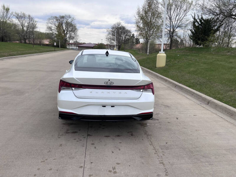 2021 Hyundai Elantra SEL