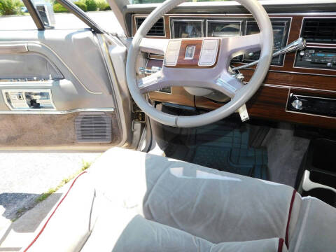 1988 Lincoln Town Car Signature