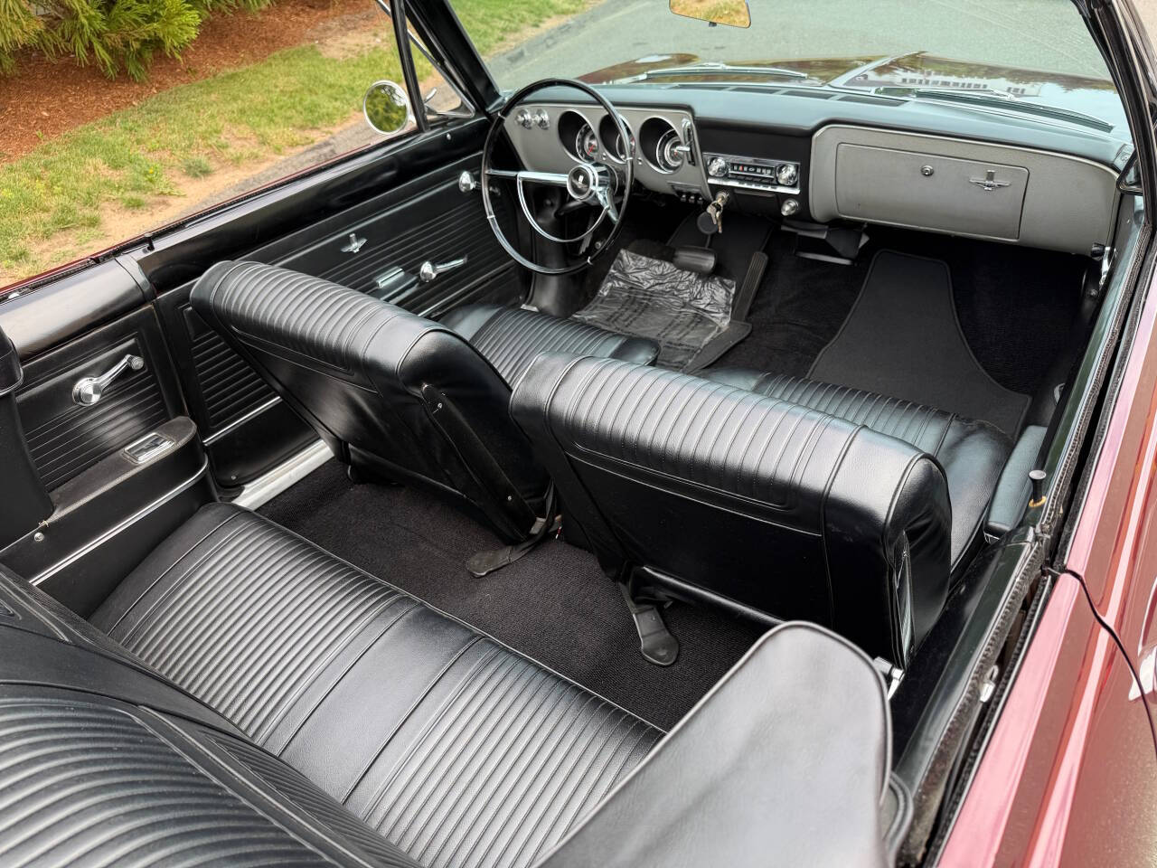 1965 Chevrolet Corvair 25