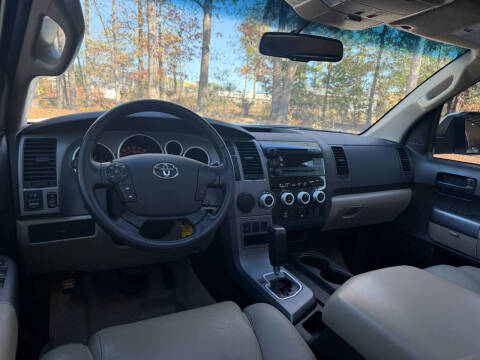 2011 Toyota Sequoia SR5