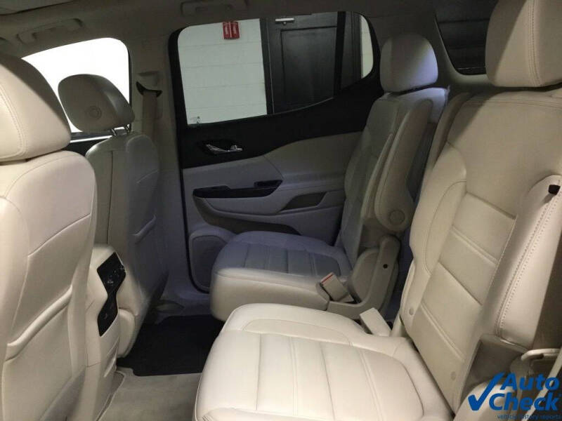 2020 GMC Acadia Denali