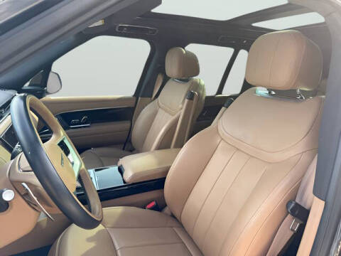 2023 Land Rover Range Rover P530 SE