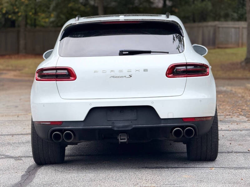 2017 Porsche Macan Turbo