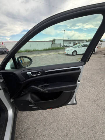 2012 Porsche Cayenne Tiptronic