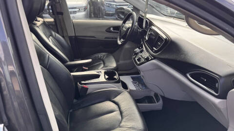 2018 Chrysler Pacifica Touring L Plus