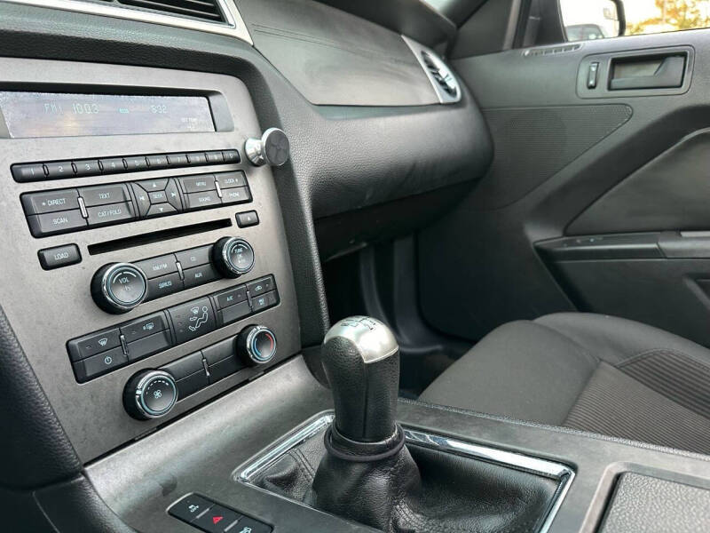 2014 Ford Mustang V6 Premium