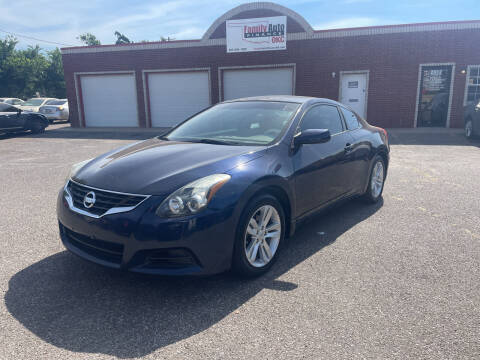 2010 Nissan Altima for sale at Family Auto Finance OKC LLC in Oklahoma City OK