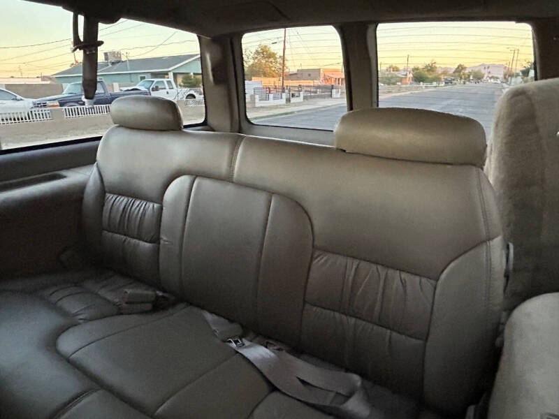 1999 Chevrolet Suburban C1500