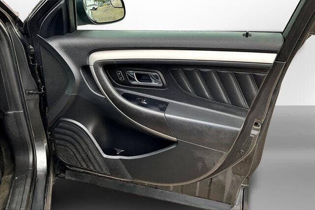 2016 Ford Taurus SEL