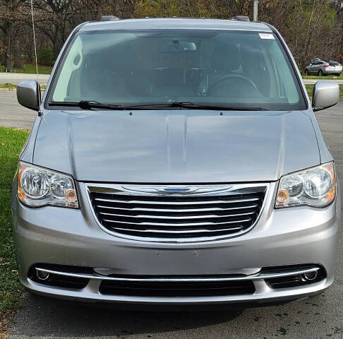 Used 2014 Chrysler Town & Country Touring with VIN 2C4RC1BG1ER421527 for sale in New Lenox, IL