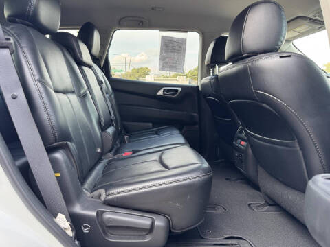 2017 Nissan Pathfinder