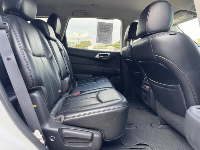 2017 Nissan Pathfinder