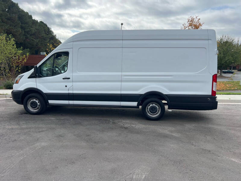 2016 Ford Transit Base photo 17