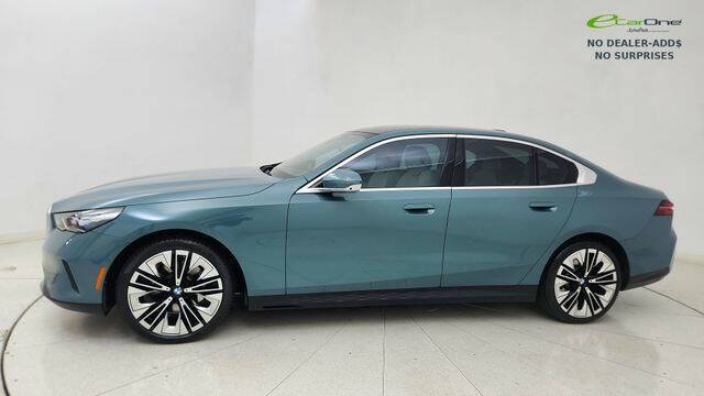 2026 BMW 5 Series 530i