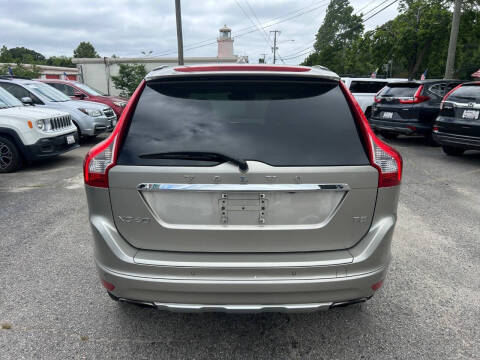 2015 Volvo XC60 T5 Drive-E Premier
