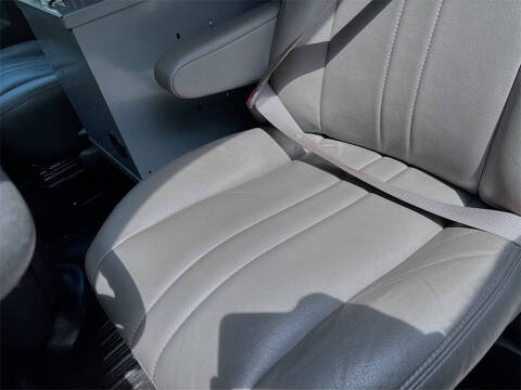 2024 Chevrolet Express 2500