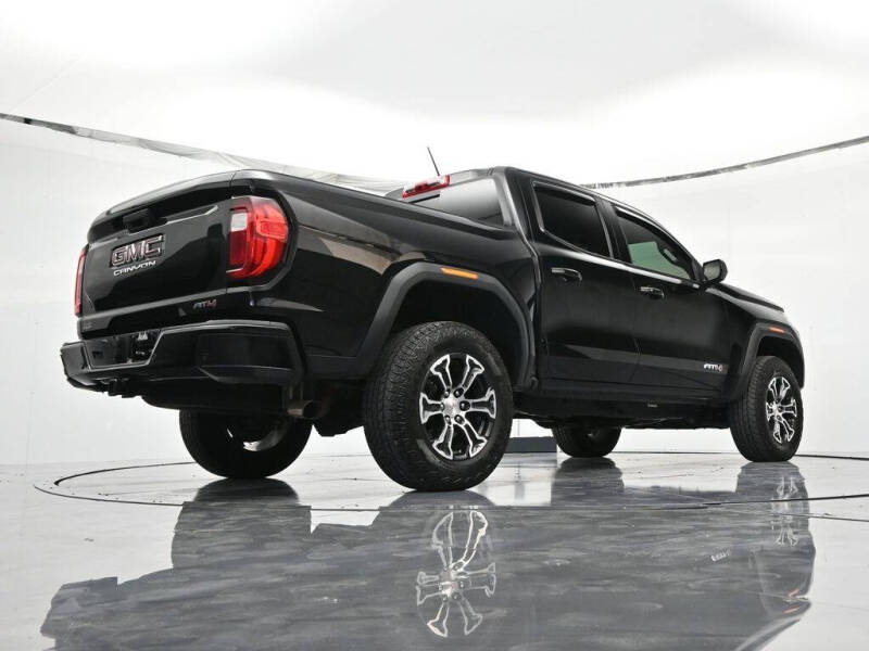 2024 GMC Canyon AT4