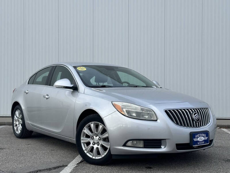2013 Buick Regal Premium 1