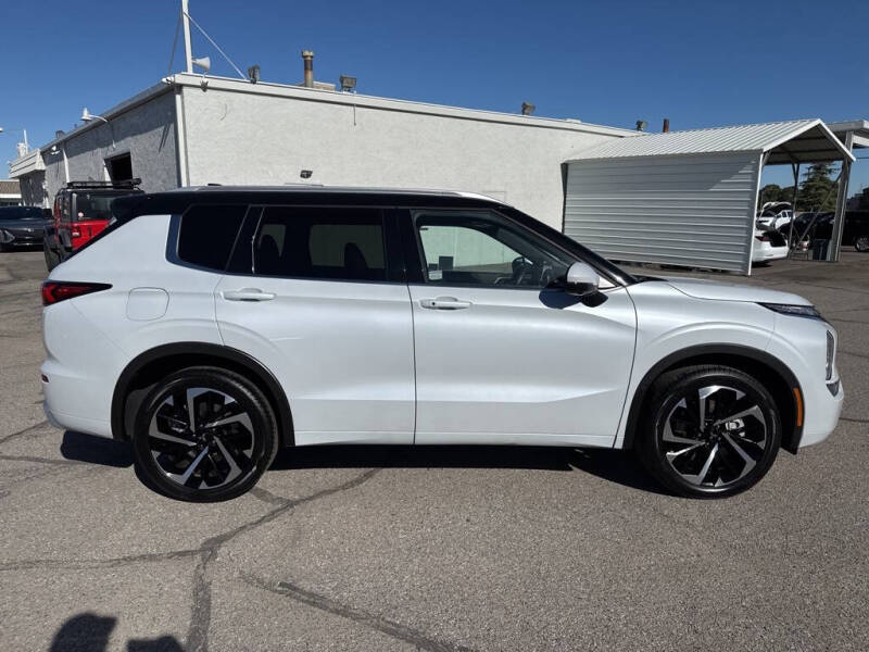 2024 Mitsubishi Outlander SEL