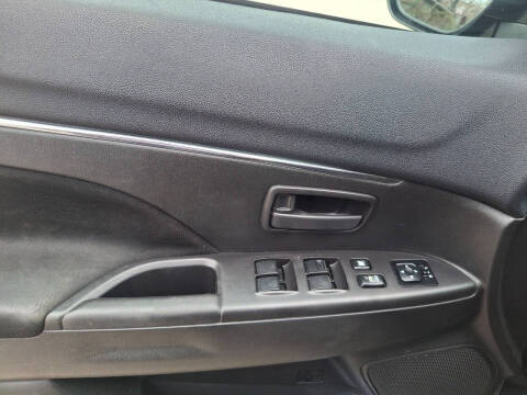 2014 Mitsubishi Outlander Sport ES