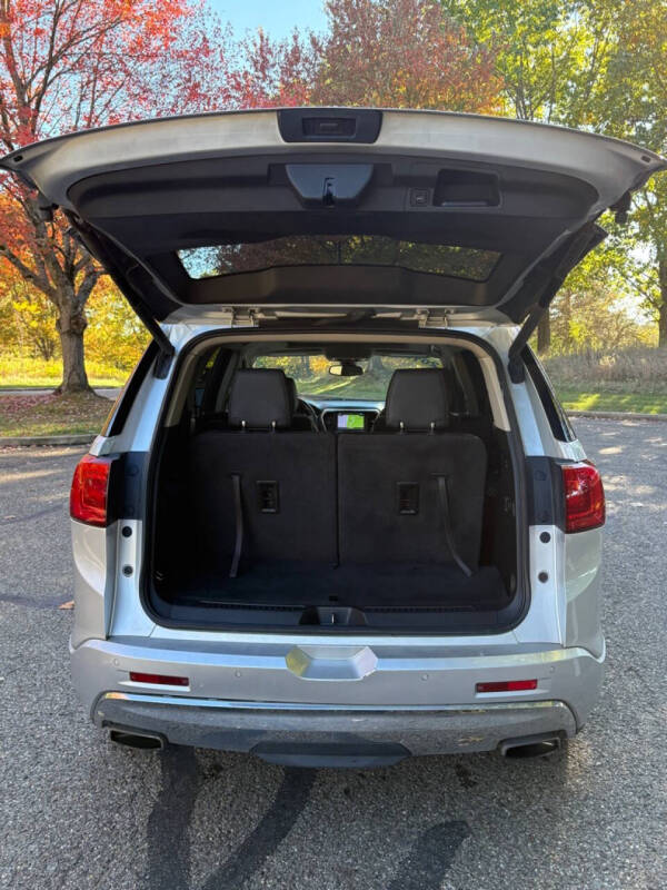 2017 GMC Acadia Denali