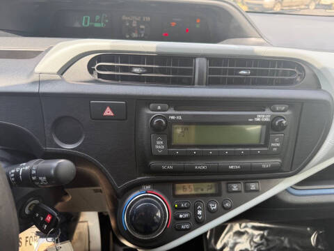 2012 Toyota Prius c Two