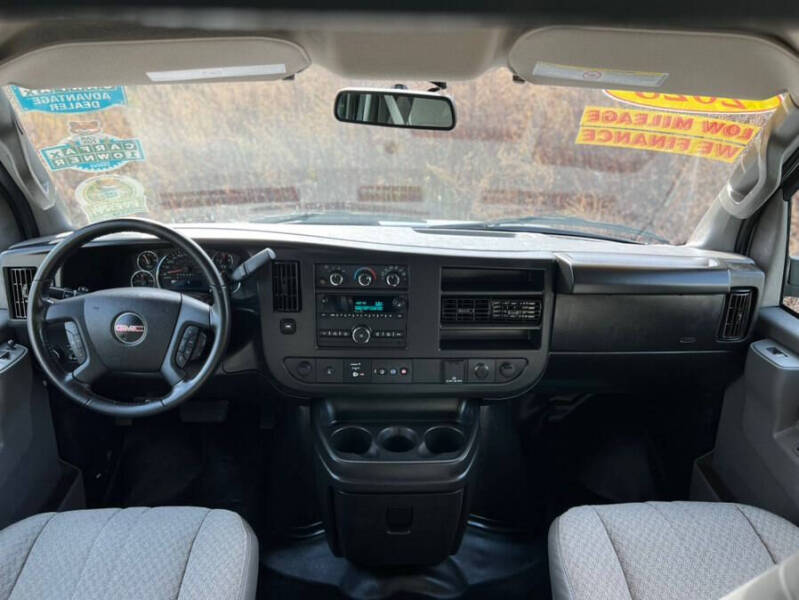 2023 GMC Savana 2500